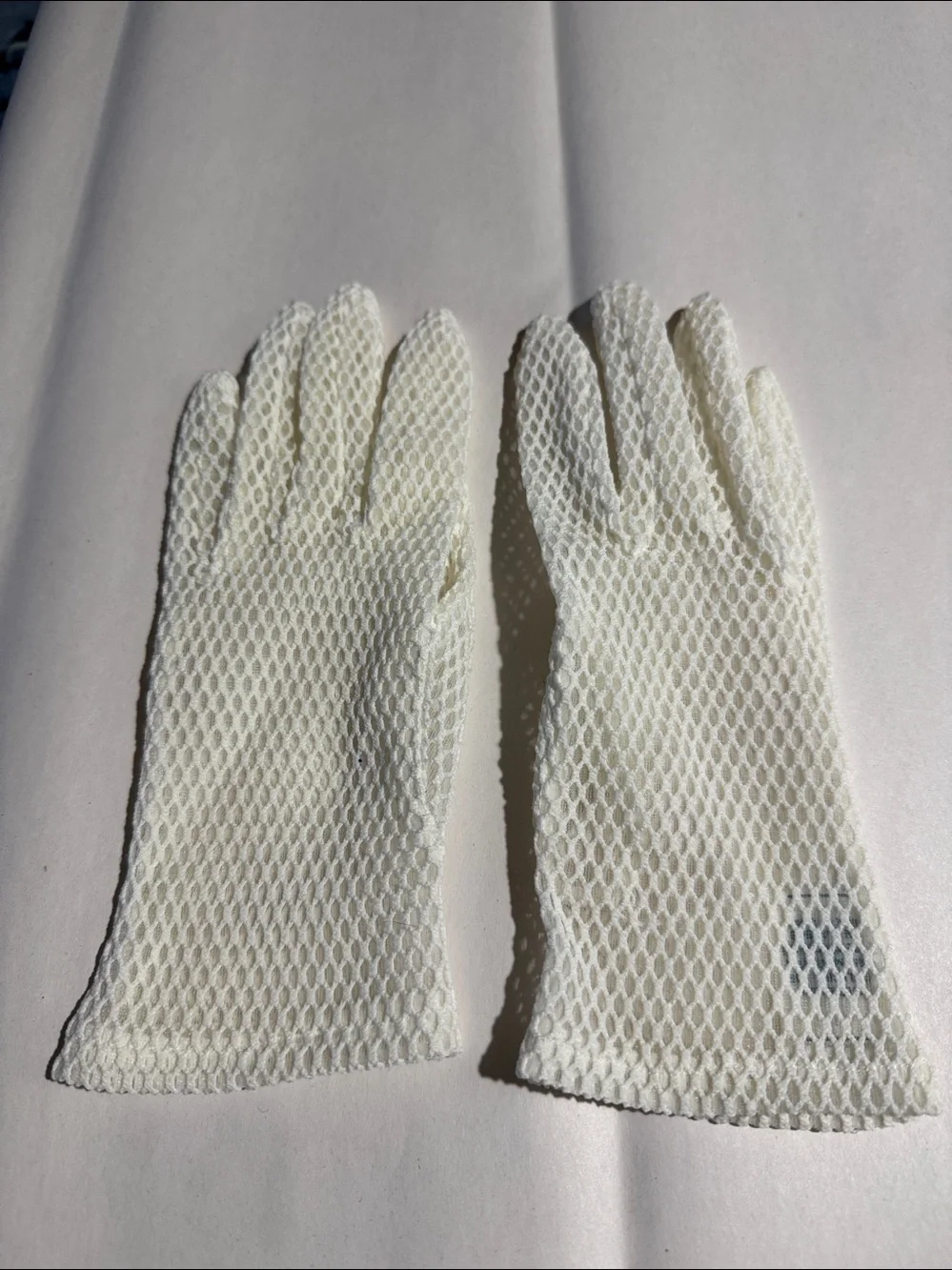 Vintage ivory white mesh net retro easter gloves nylon made in Japan